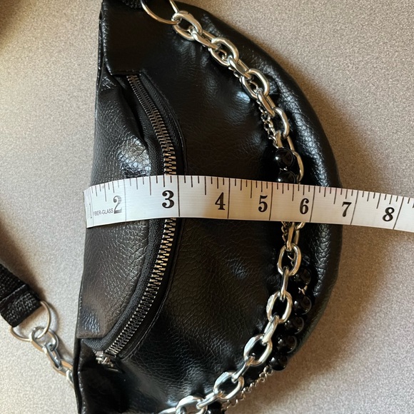Black Chain Crossbody Bag - Picture 11 of 11